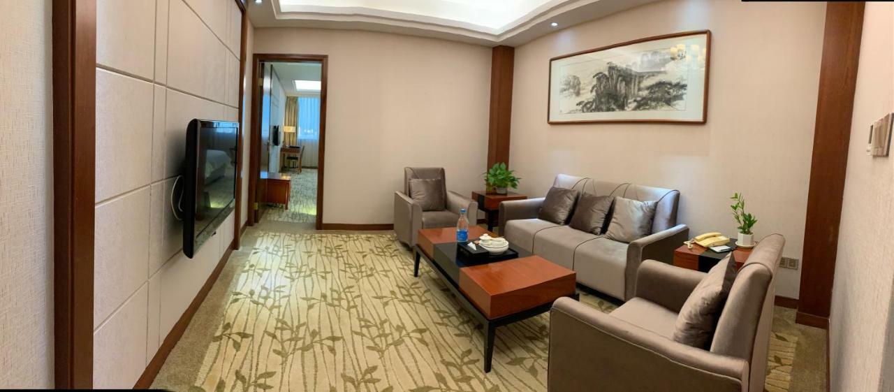 Garden Hotel Шанту Екстериор снимка